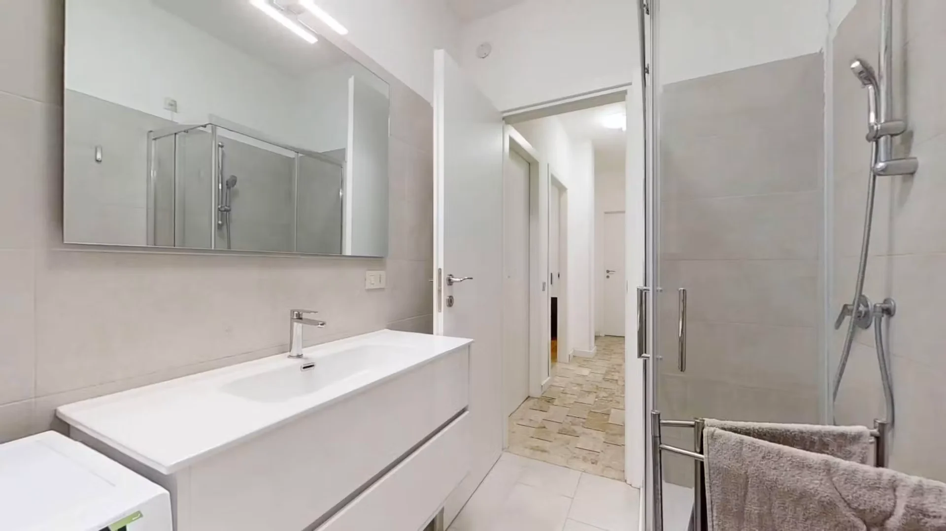 Habitación acogedora para estudiantes disponible en