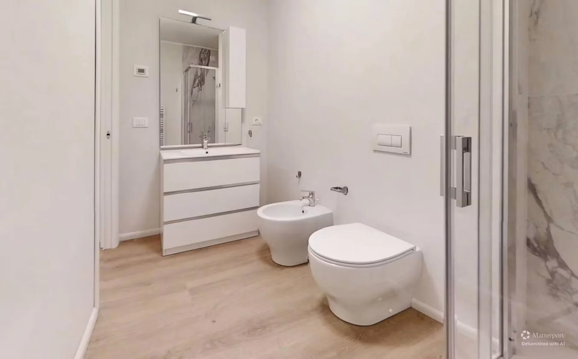Student-friendly room in  with modern amenities