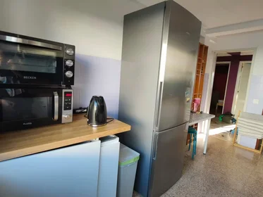 Stanza privata in Rua José Pedro da Silva, Paço de Arcos, immagine 7 di 10