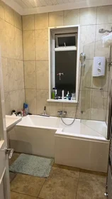 Privatzimmer in der Meadowhouse Road, Corstorphine, bild 5 von 8