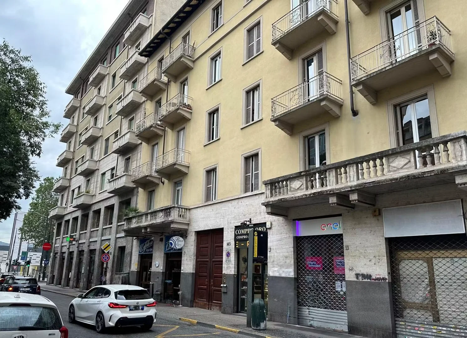 Corso Sebastopoli, Santa Rita