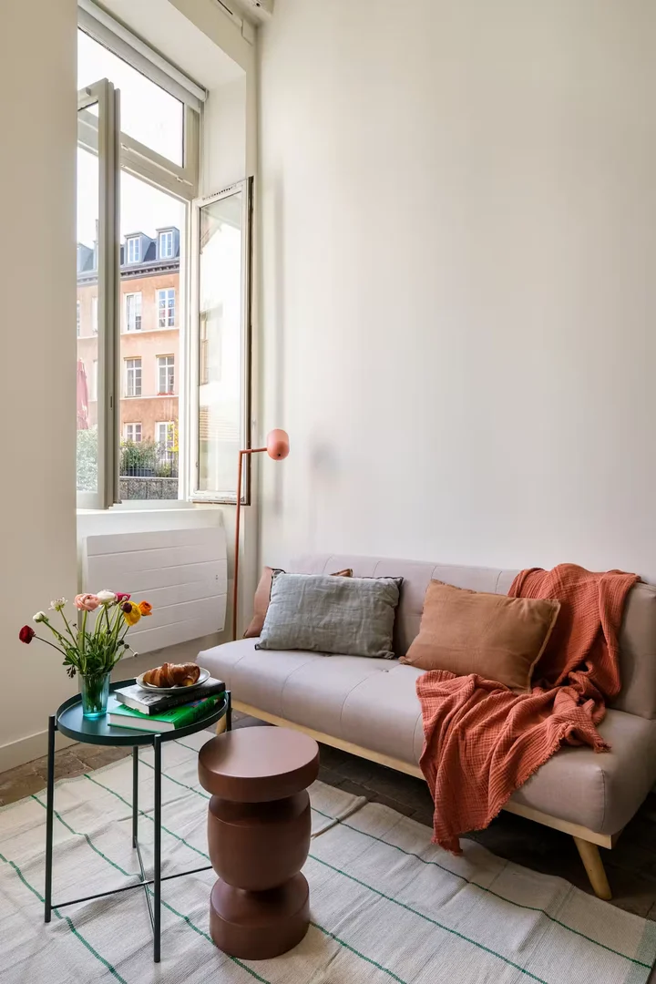 Rue Pouteau, 1st Arrondissement