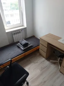 Pokój do wynajęcia we wspólnym mieszkaniu w {area}