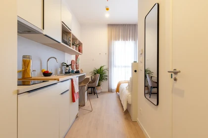 Studio im Wohnheim in der C. Juan Bautista Muñoz 3, bild 3 von 13