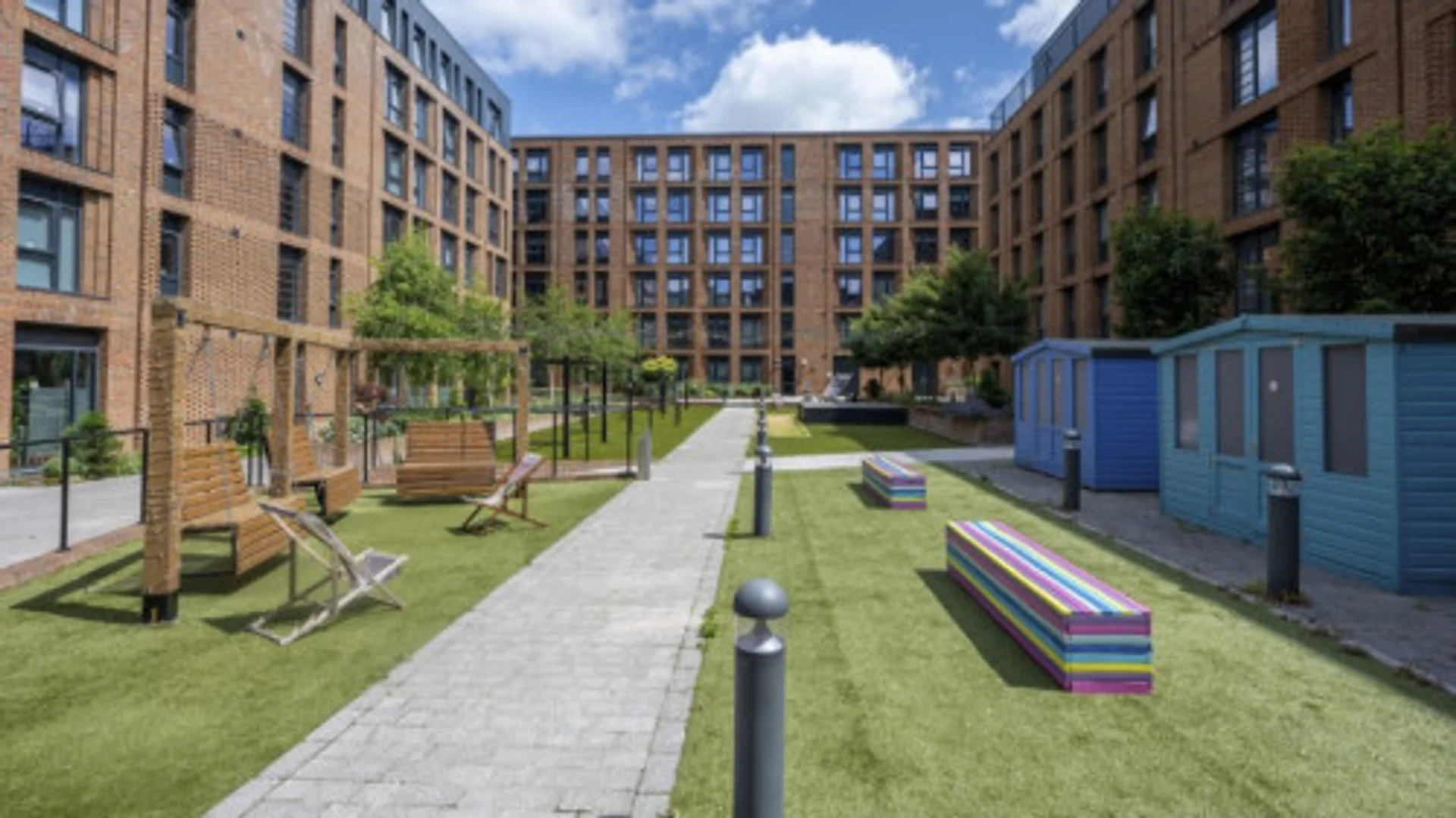 Budget-friendly student room close to campus in 