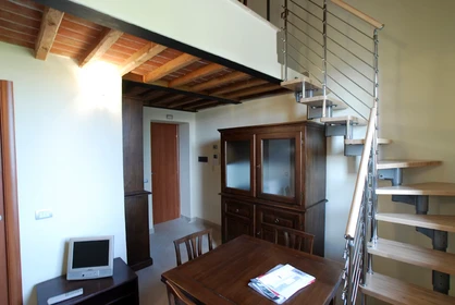 Apartamento inteiro em Via Fiorentina, , imagem 1 de 8