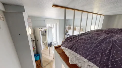 Entire apartment at Place de la Fontaine, Montferrand, image 9 of 10