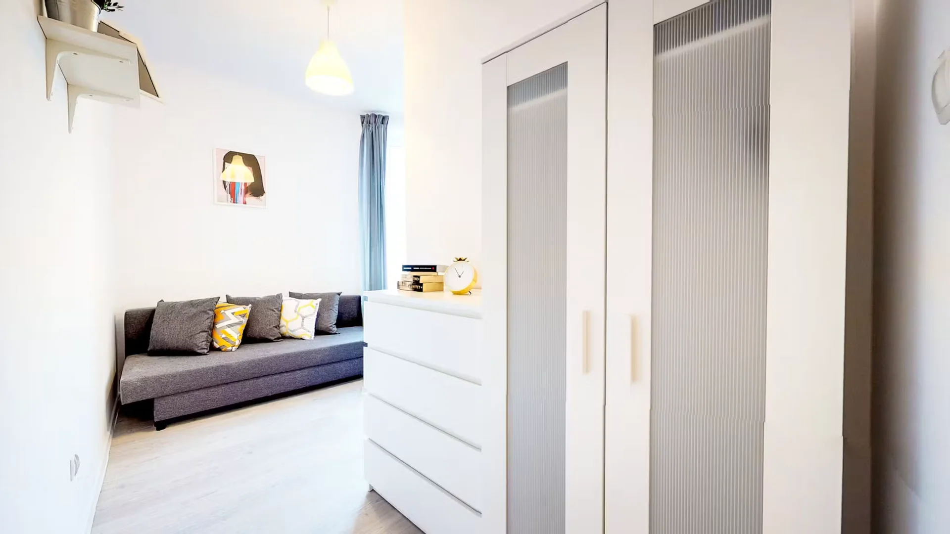 Funktionelles Studentenzimmer perfekt zum Studieren in 