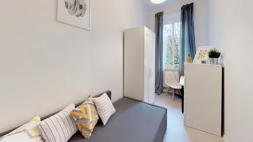 Habitación privada barata en {area}