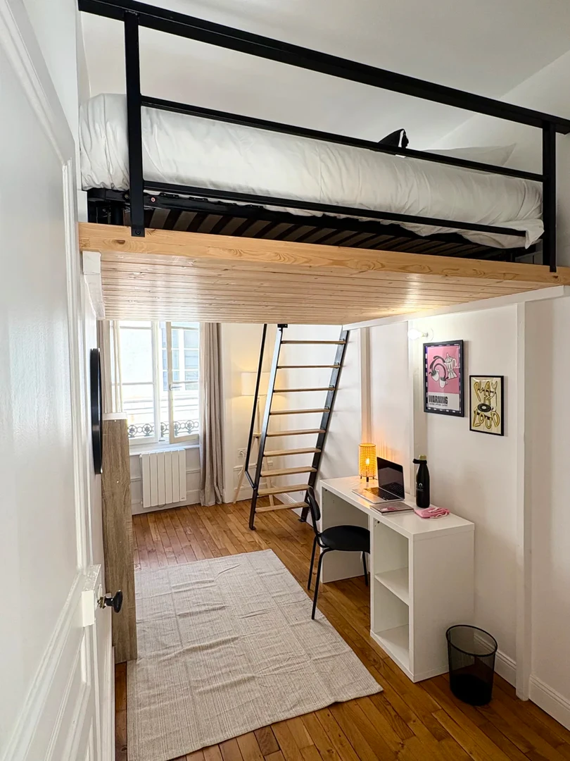 位于的学生公寓，明亮通风，交通便利