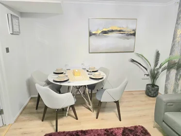 Apartamento inteiro em Victor Approach 5, imagem 4 de 29