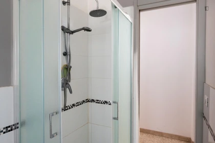 Chambre privée à Via dei Piccioni, image 5 de 11
