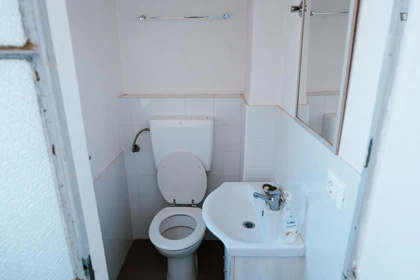 Chambre privée à Via dei Piccioni, image 8 de 11