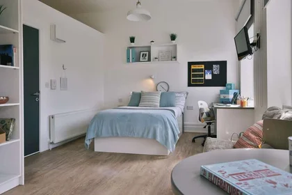 Studio at Claremont House, 20 N Claremont St, Glasgow G3 7LE, United Kingdom, image 1 of 10