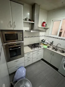 Private room at Carrer Mallorca, image 9 of 17