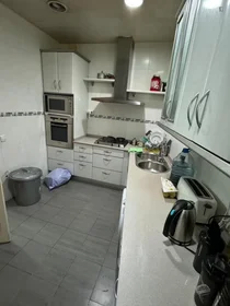 Private room at Carrer Mallorca, image 10 of 17