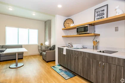 Dairenin tamamı Ikamet yerinde konumu 601 W Livingston St, Orlando, FL 32801, USA, 3 23 görüntüsü