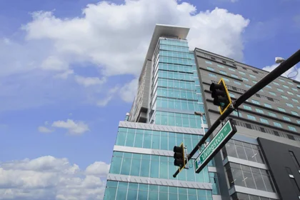 Dairenin tamamı Ikamet yerinde konumu 601 W Livingston St, Orlando, FL 32801, USA, 8 23 görüntüsü