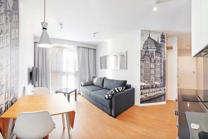 Apartamento totalmente mobilado em {area}