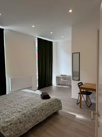 Private room at Rue Astrid, Gosselies, image 3 of 8