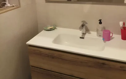 Chambre privée à Plaça de Salvador Riera, Horta-Guinardó, image 10 de 10
