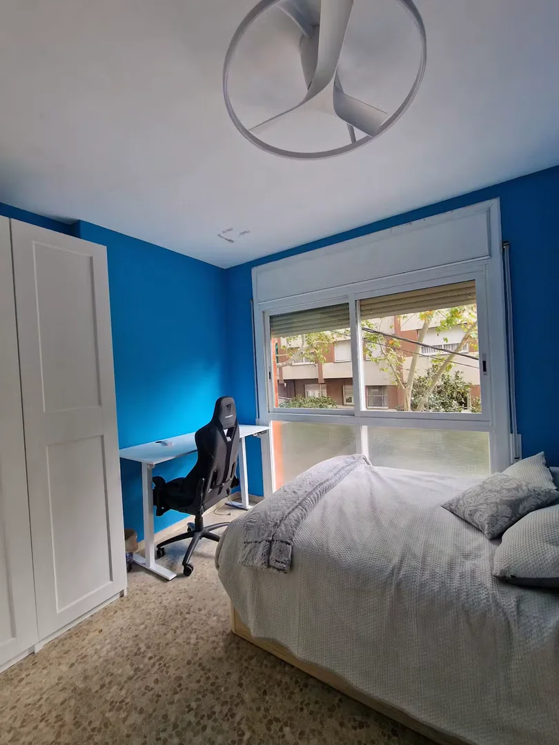 Chambre à louer dans un appartement d'étudiant à , entièrement meublée