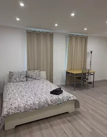 Private room at Rue Astrid, Gosselies, image 4 of 10