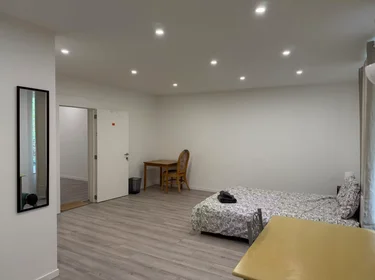 Private room at Rue Astrid, Gosselies, image 5 of 10