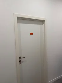 Private room at Rue Astrid, Gosselies, image 7 of 10
