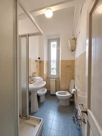 Stanza privata in Piazzale Isidoro Pestarino, San Teodoro, immagine 4 di 4