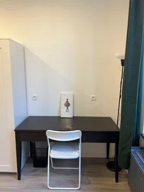 Private room at Rue Astrid, Gosselies, image 8 of 10