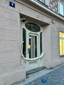 Całe miejsce Zborovská, Anděl, obraz 7 8