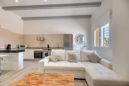 整套公寓 在 Calle Juan Larrea, Málaga-Este, 10的图像2