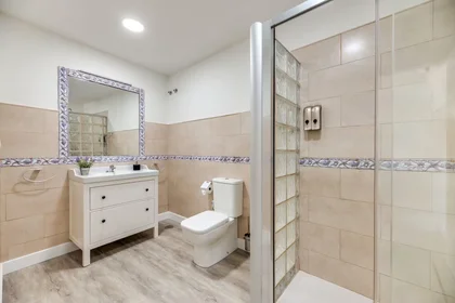 整套公寓 在 Calle Juan Larrea, Málaga-Este, 10的图像7