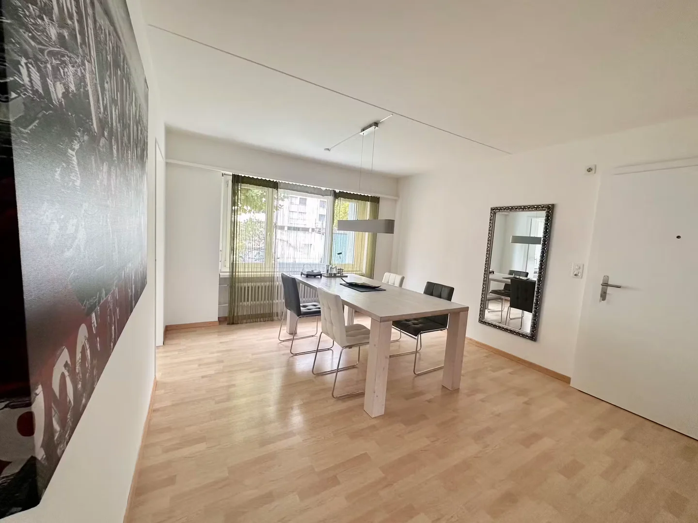 Bezahlbares Zimmer für Studenten mit ausreichender Beleuchtung in 