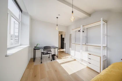 Quarto privado em Rue Joseph Saintraint, Namur, imagem 2 de 8