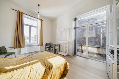 Privatzimmer in der Rue Joseph Saintraint, Namur, bild 1 von 8