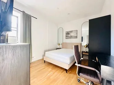整套公寓 在 Dekalb Avenue, Clinton Hill, 8的图像1