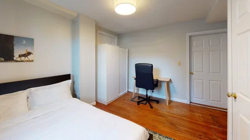 Accommodation with 3 bedrooms in {area}