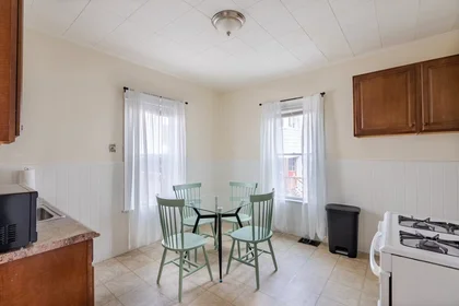 Logement entier à Charnwood Road, Spring Hill, image 4 de 10