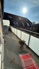 Apartamento inteiro em Uhlenhorster Weg, Hamburg-Nord, imagem 5 de 10