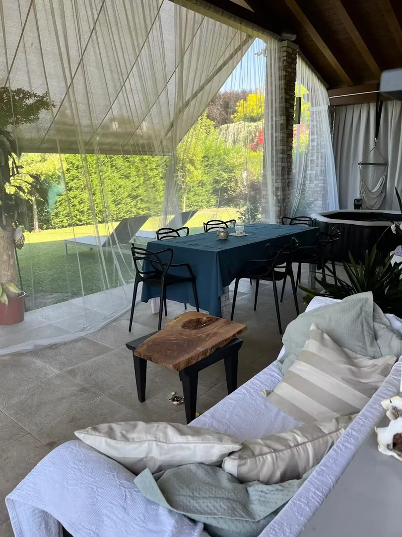 Room for rent in student apartment in , fully furnished