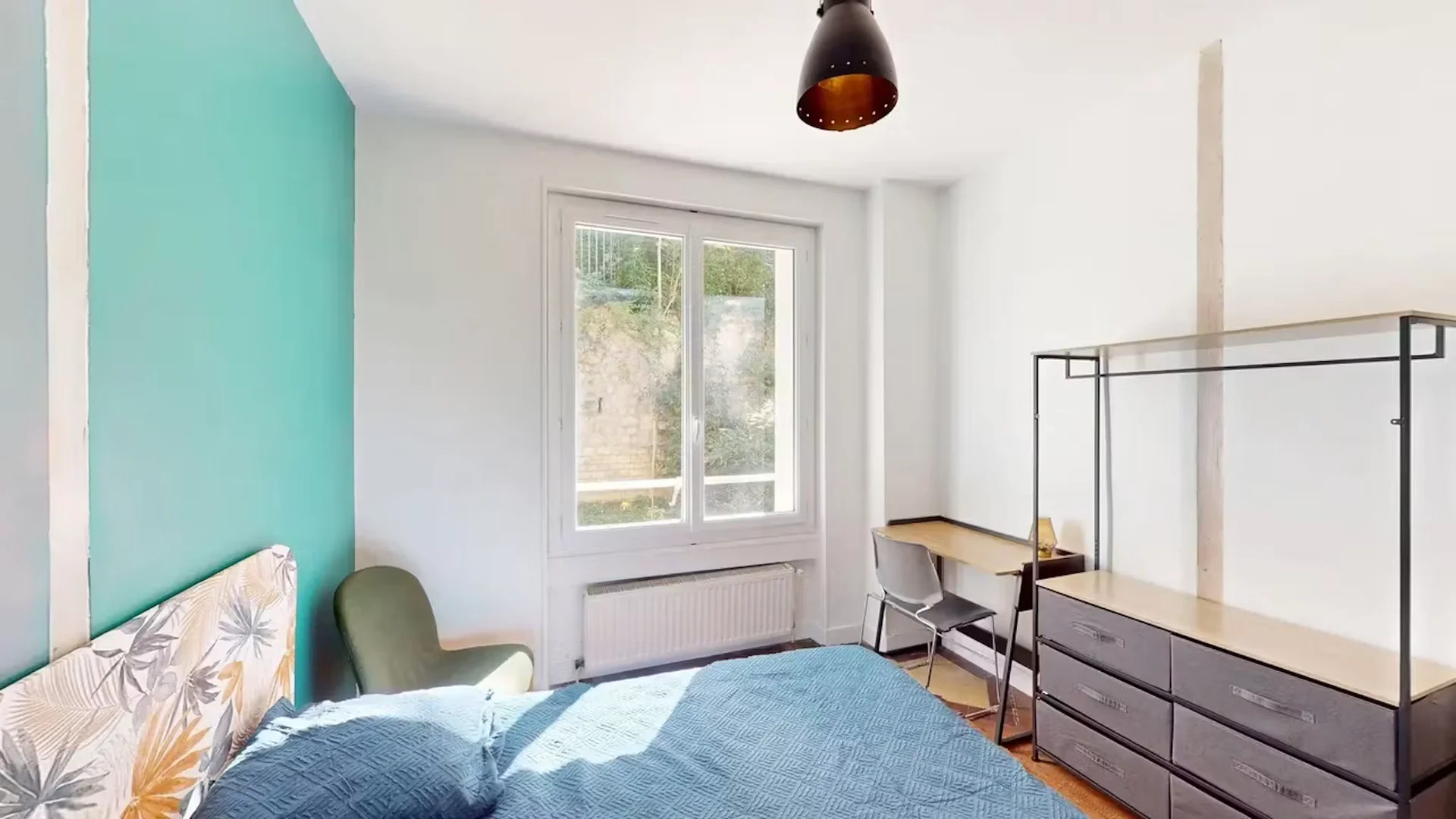 Habitación asequible para estudiantes con buena iluminación en 