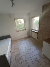 Gesamte Unterkunft in der Spemannstraße, Stuttgart Ost, bild 5 von 8
