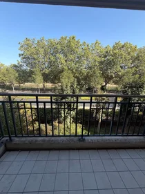 Entire apartment at Quai de Dion Bouton, , image 10 of 10
