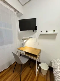 Mehrbettzimmer in der Diego Lopez Haroko Kale Nagusia, Abando, bild 3 von 10
