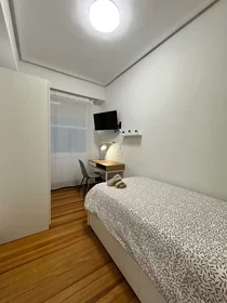 Mehrbettzimmer in der Diego Lopez Haroko Kale Nagusia, Abando, bild 5 von 10