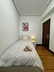 Mehrbettzimmer in der Diego Lopez Haroko Kale Nagusia, Abando, bild 8 von 10