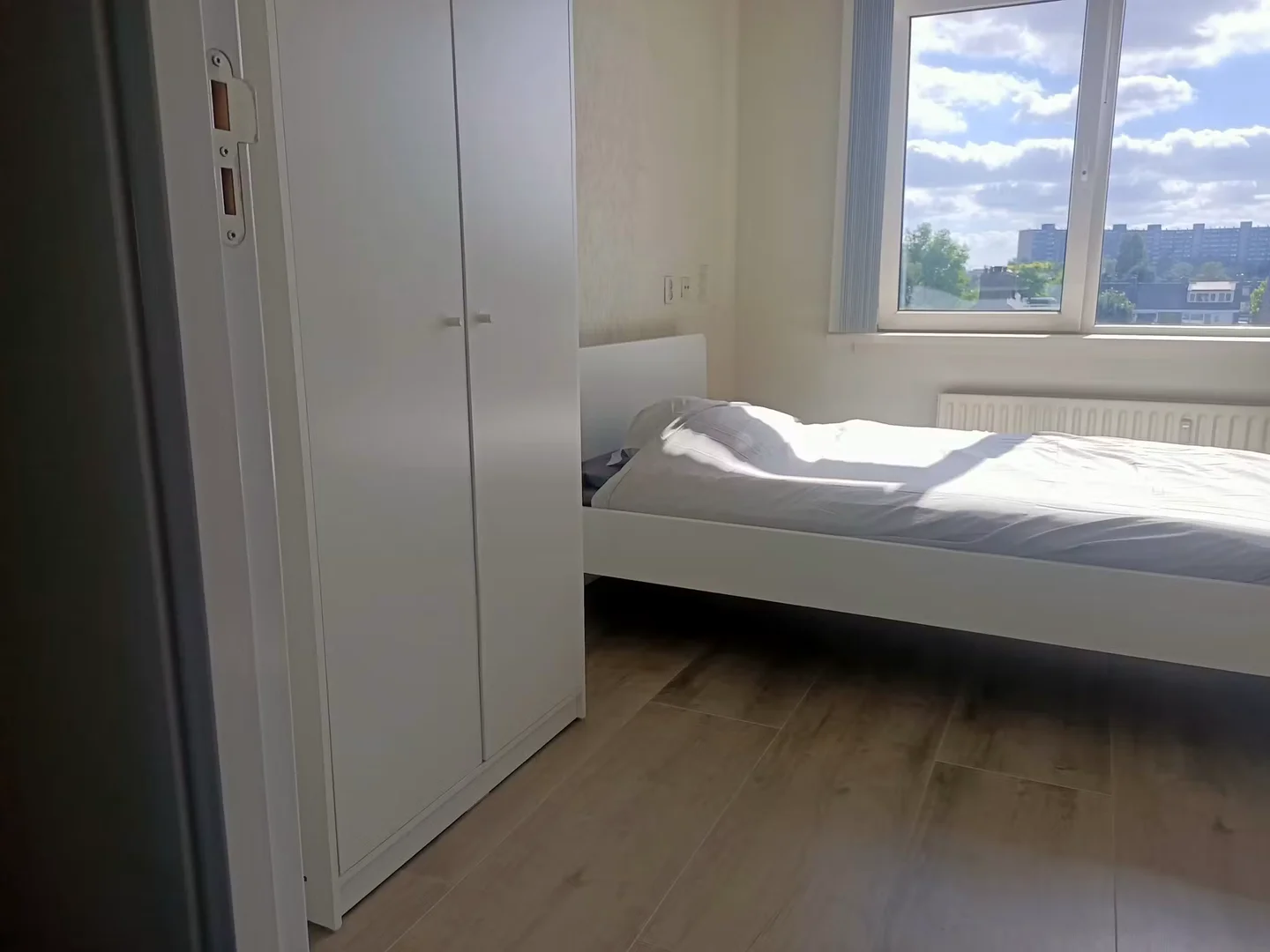 Chambre d'étudiant confortable et spacieuse dans 