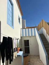 Stanza privata in Rua dos Bombeiros Voluntários de Cacilhas, Costa da Caparica, immagine 9 di 10